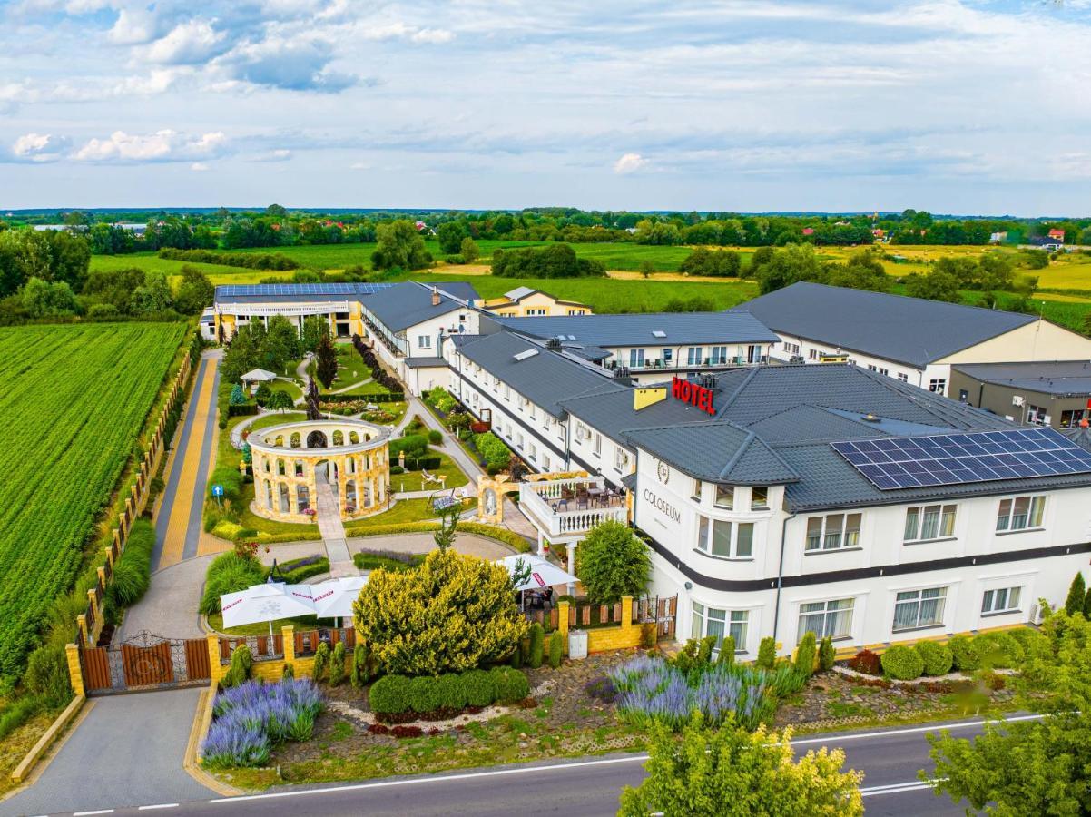 Hotel Coloseum Jarosław Buitenkant foto