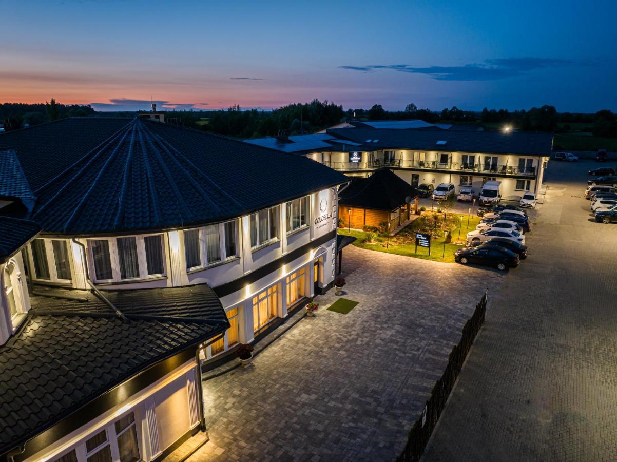Hotel Coloseum Jarosław Buitenkant foto