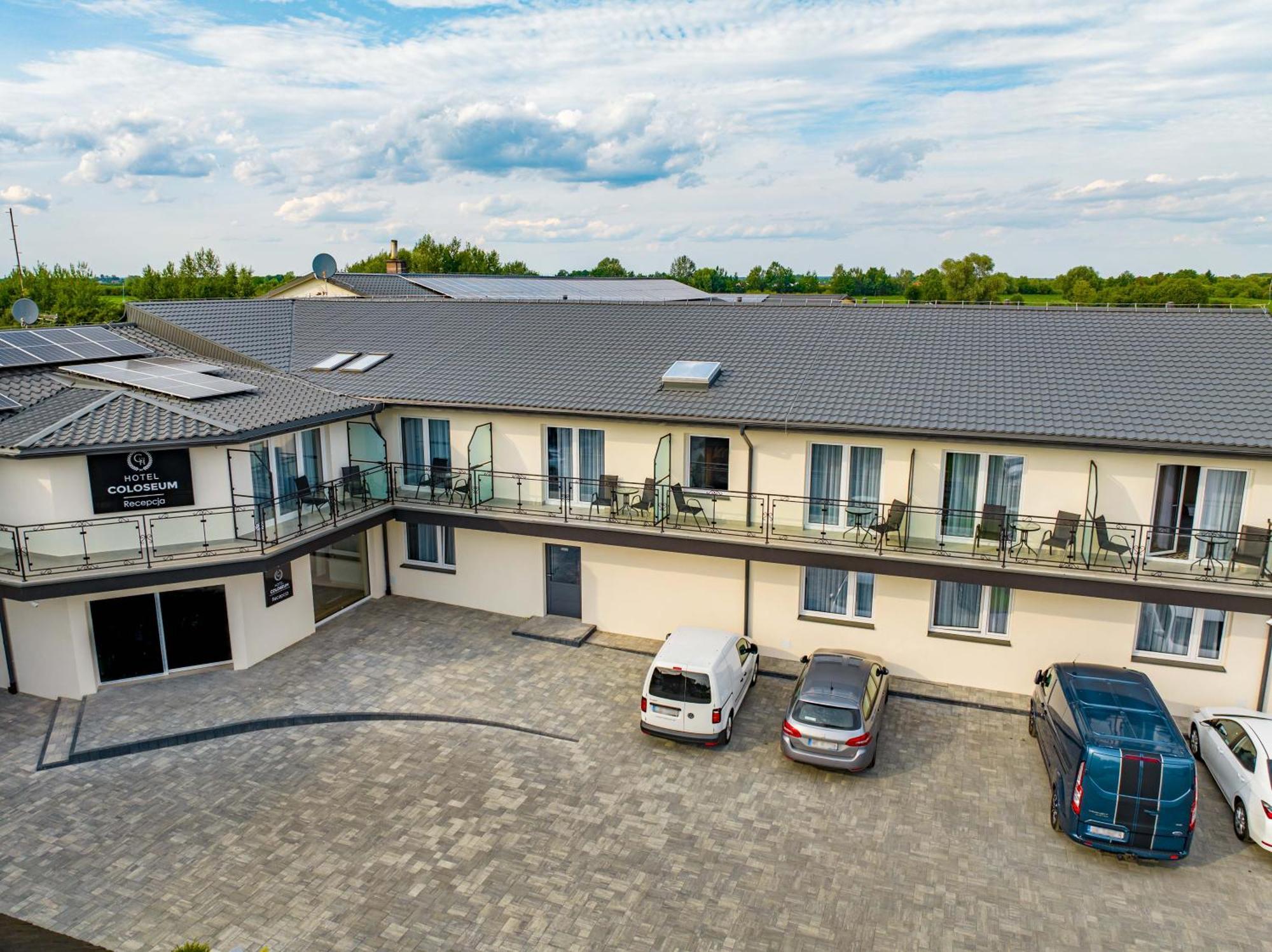 Hotel Coloseum Jarosław Buitenkant foto